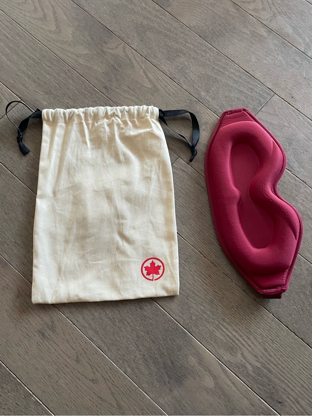 Air Canada Business Class Travel Sleep Mask Contoured Wine Red Pouch NEW NWOT